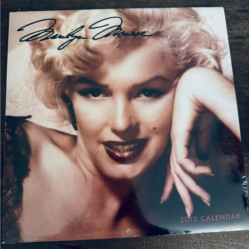 Marilyn Monroe 2012 Wall Hanging Calendar